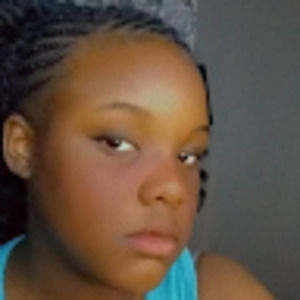 Meet your Posher, Yvette